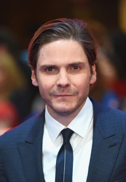 Daniel  Bruhl