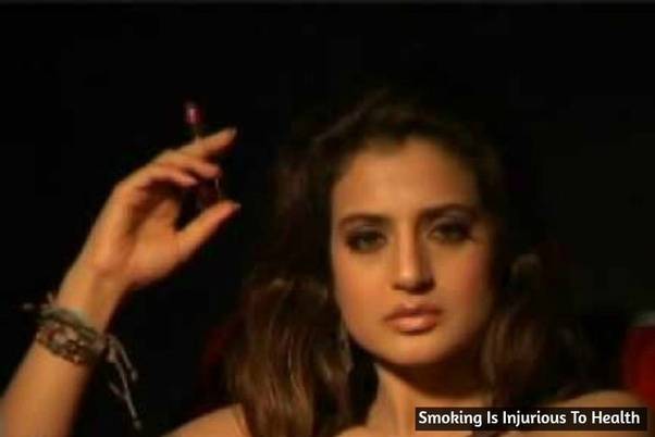 bollywood-actresses-who-smoke-letsdiskuss